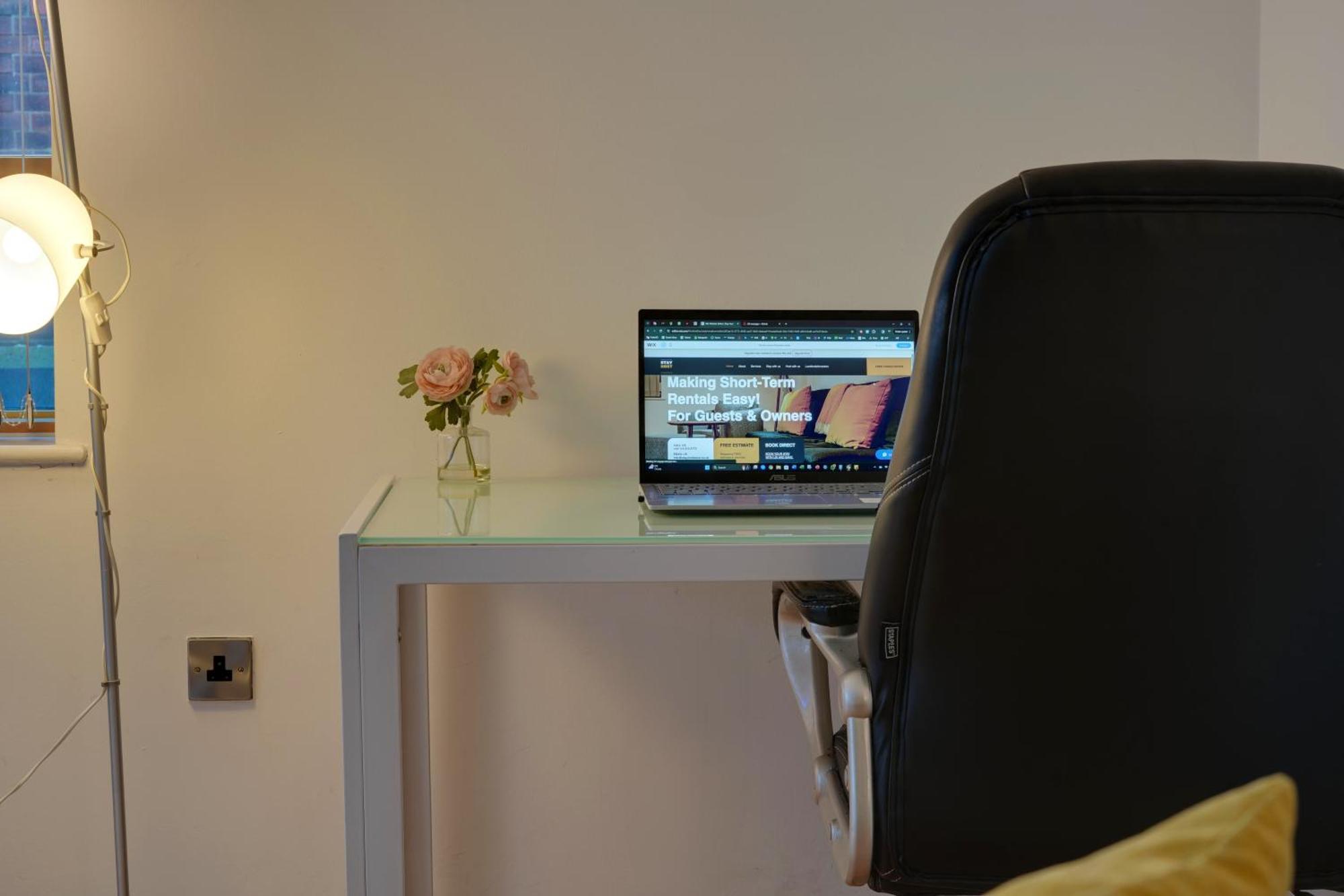 Stylish 2 Bed Apt 18 - City Centre, Free Parking, Espresso Machine & Netflix - Hosted By Stay Host Save Sheffield Exterior foto