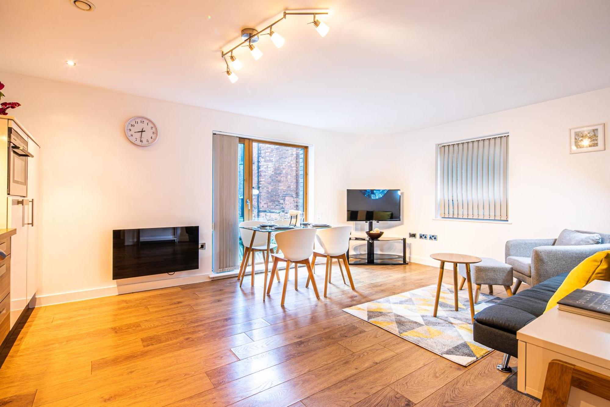 Stylish 2 Bed Apt 18 - City Centre, Free Parking, Espresso Machine & Netflix - Hosted By Stay Host Save Sheffield Exterior foto